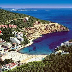 apartamentos-cala-llonga-playa.ibizaislandhotels.net/